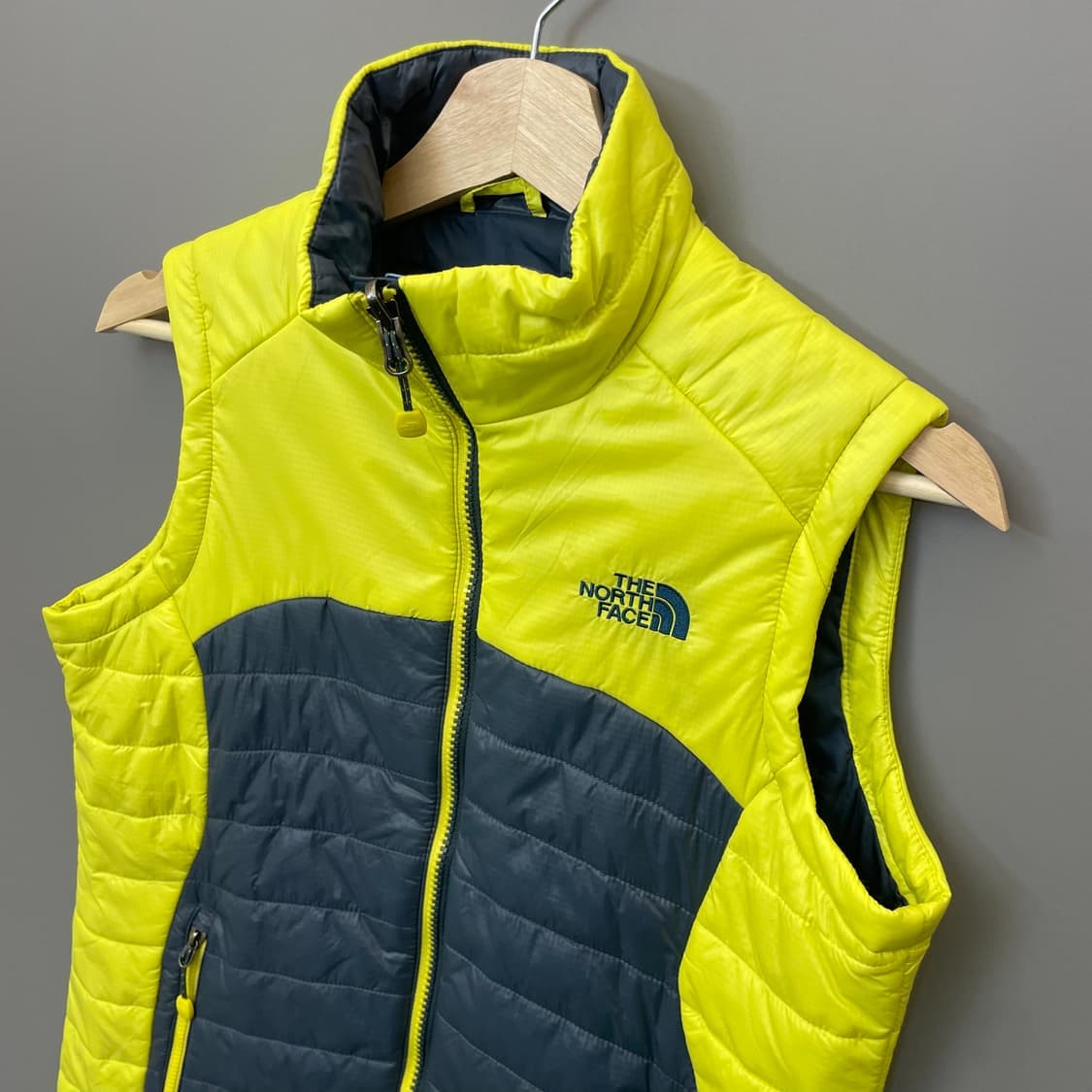 데드스탁 노스페이스 경량 패딩 조끼 85 상품이미지4
