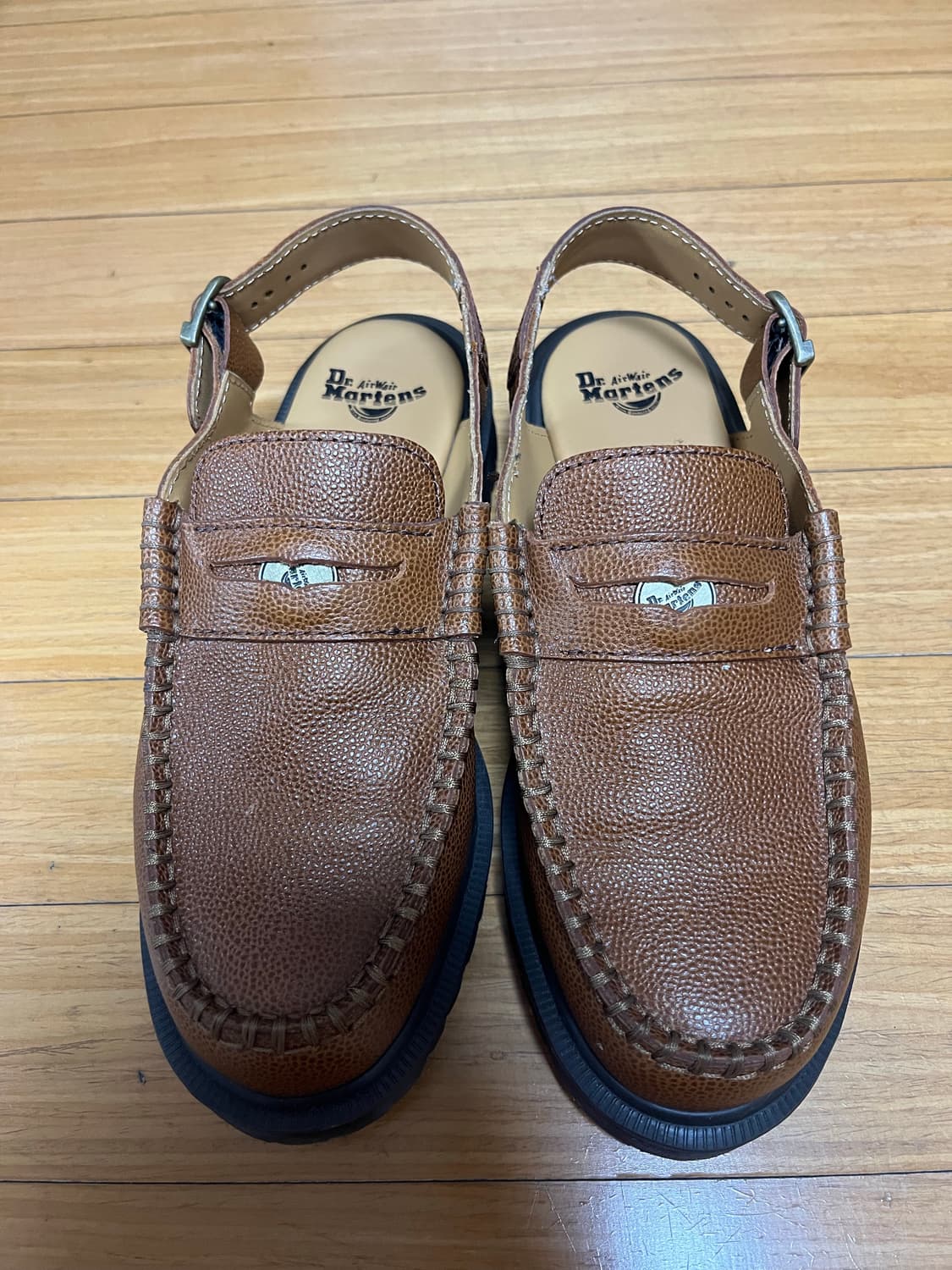 닥터마틴 펜톤 슬링백 240 브라운 상품이미지1