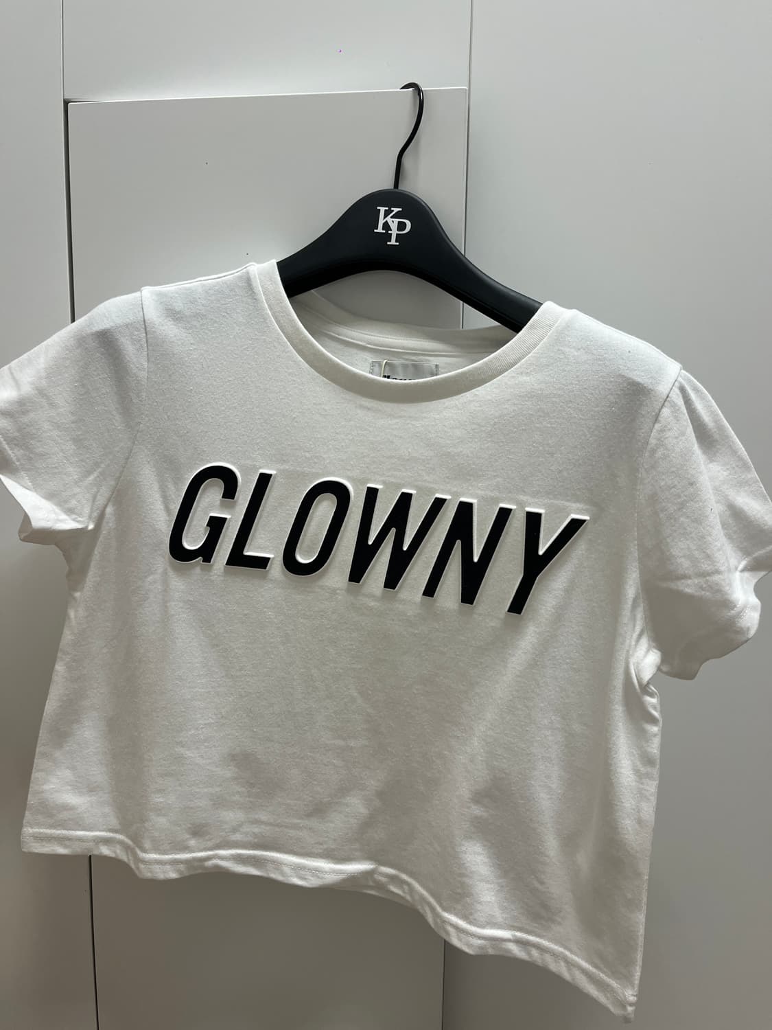 <새상품>글로니 glowny 3D big embo crop t shirt 상품이미지3