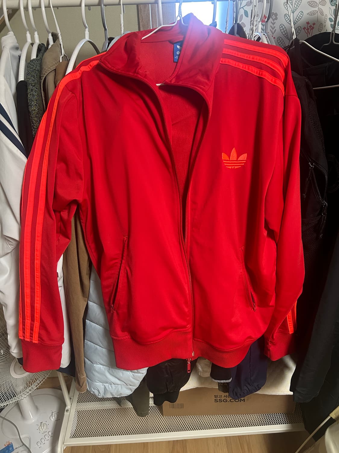 아디다스 빨간색 져지 상품이미지1
