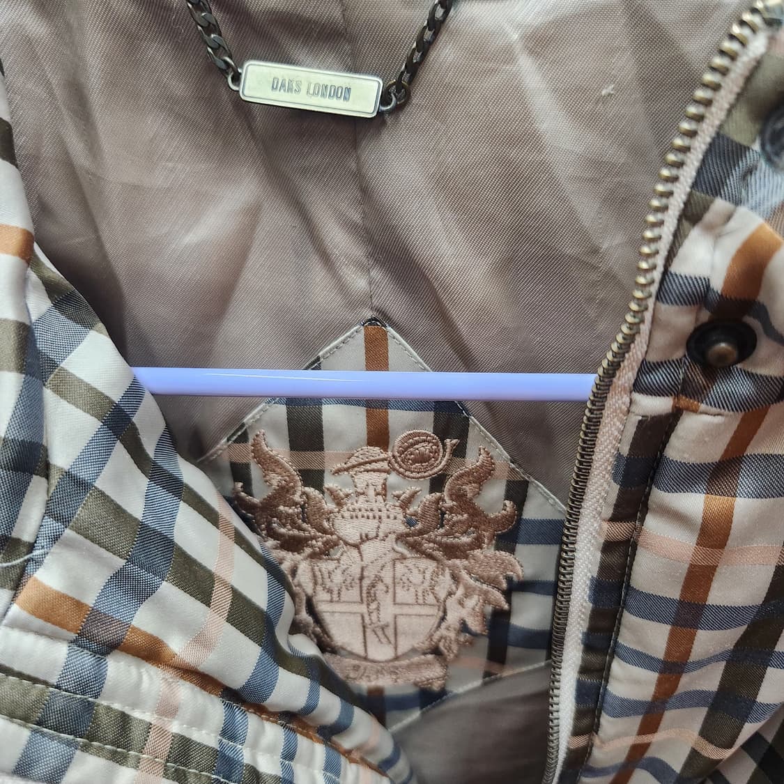 닥스 시그니쳐 체크 후드퍼 패딩 L 상품이미지5