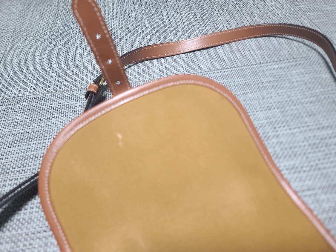 셀린느 폴코백 풀코백 미디엄 탄 트리옹프 크로스백 상품이미지4