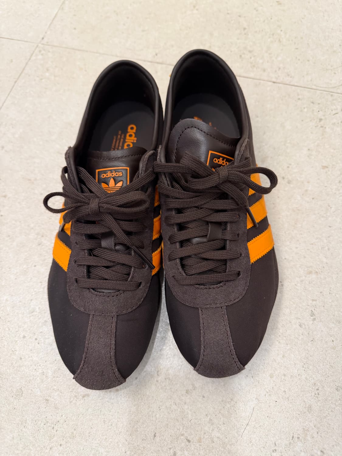 아디다스 도쿄 다크 브라운 오렌지 상품이미지2
