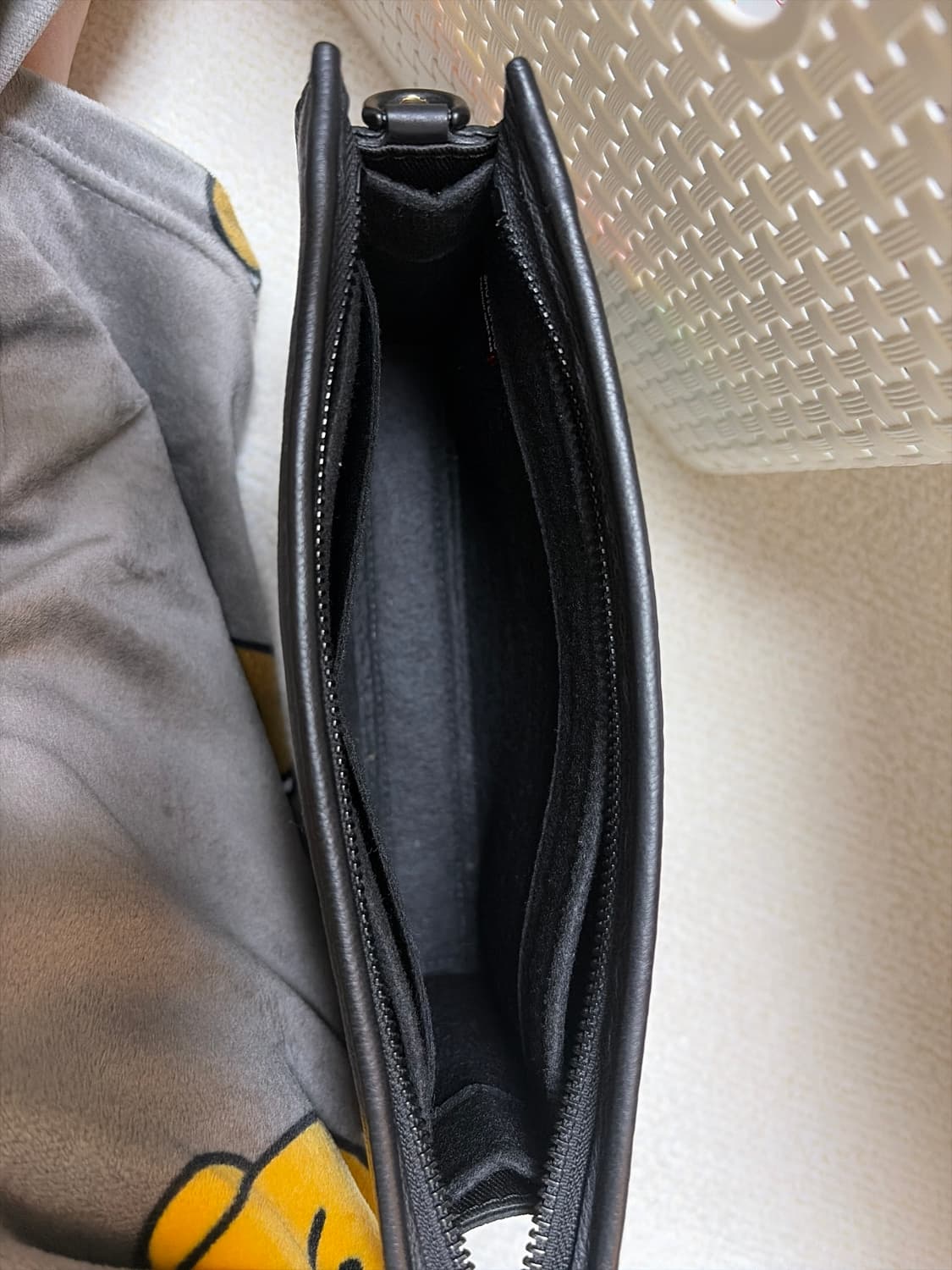 루이비통 가스통 웨이브 블랙 직거래합니다 상품이미지4