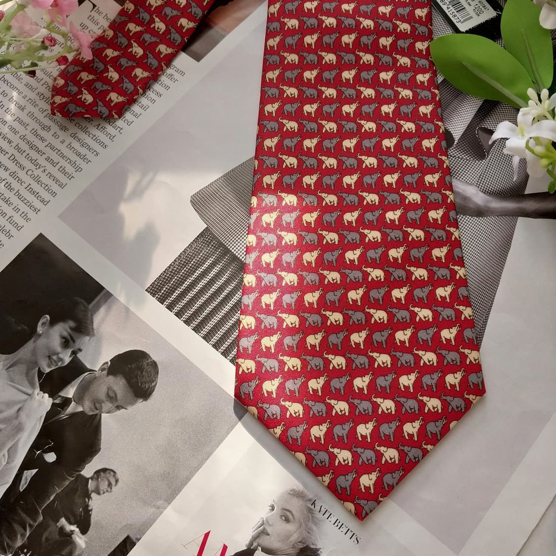 짐톰슨 실크 레드 코끼리 모티브 넥타이 9.2cm 새제품 K1658
 상품이미지4