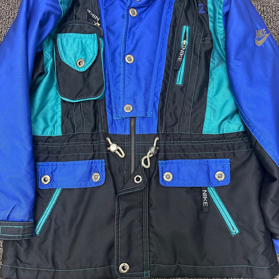 NIKE 나이키 올드스쿨 스키복 점퍼 자켓 100(L) 상품이미지3
