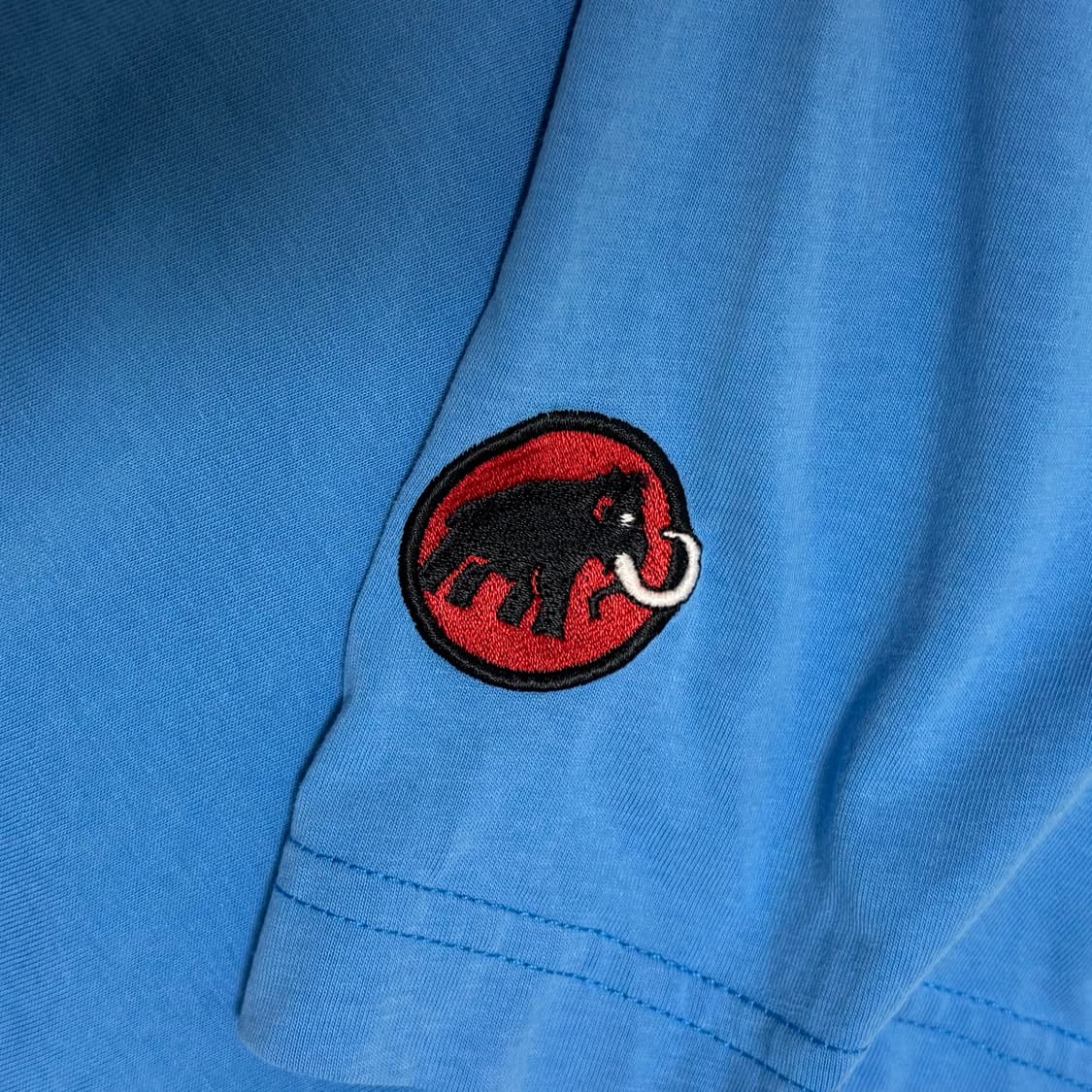 마무트 패밀리 그래픽 로고 반팔 티셔츠 상품이미지4