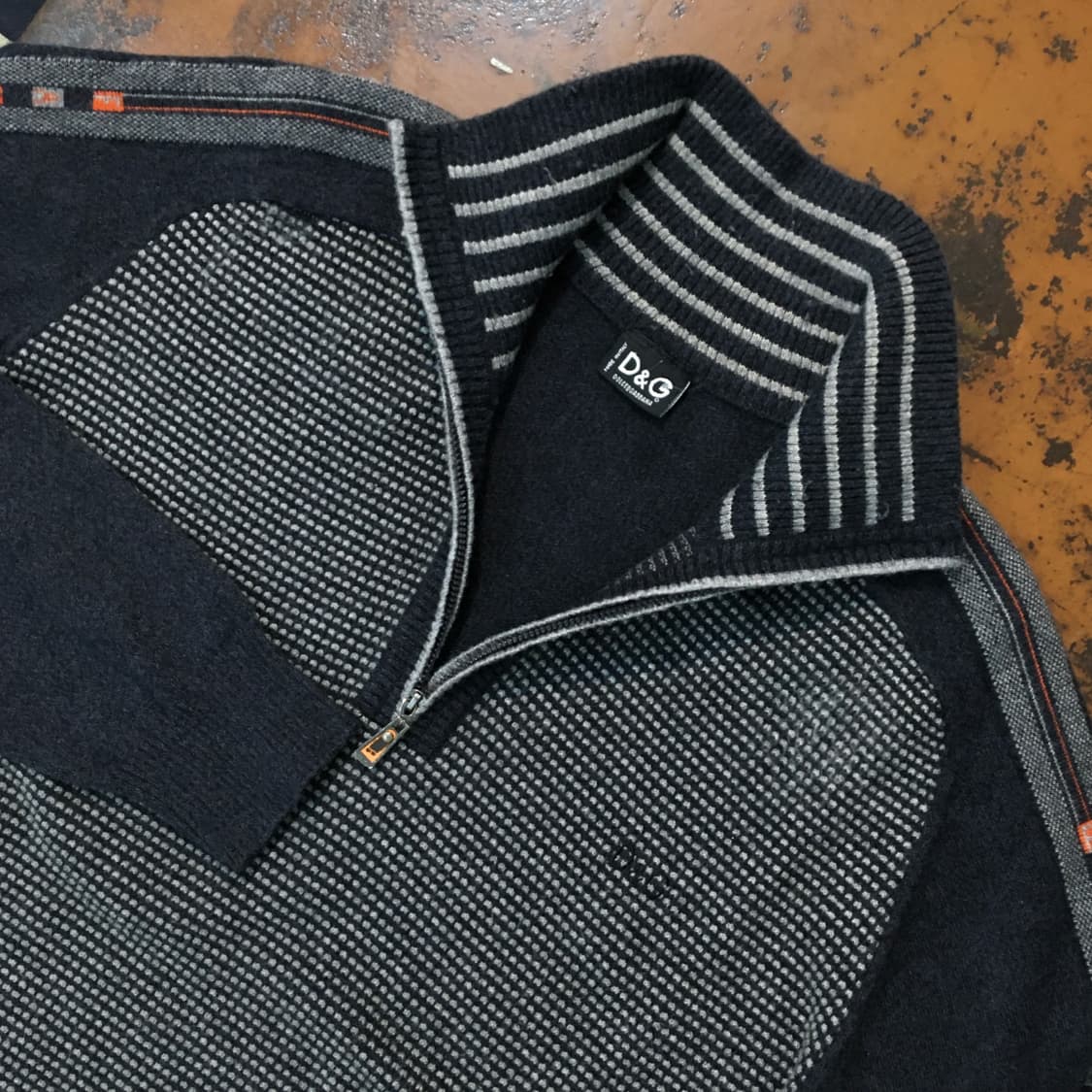 돌체앤가바나 차콜 그레이 캐시미어 혼방 반집업 풀오버 남성 102 105 상품이미지3