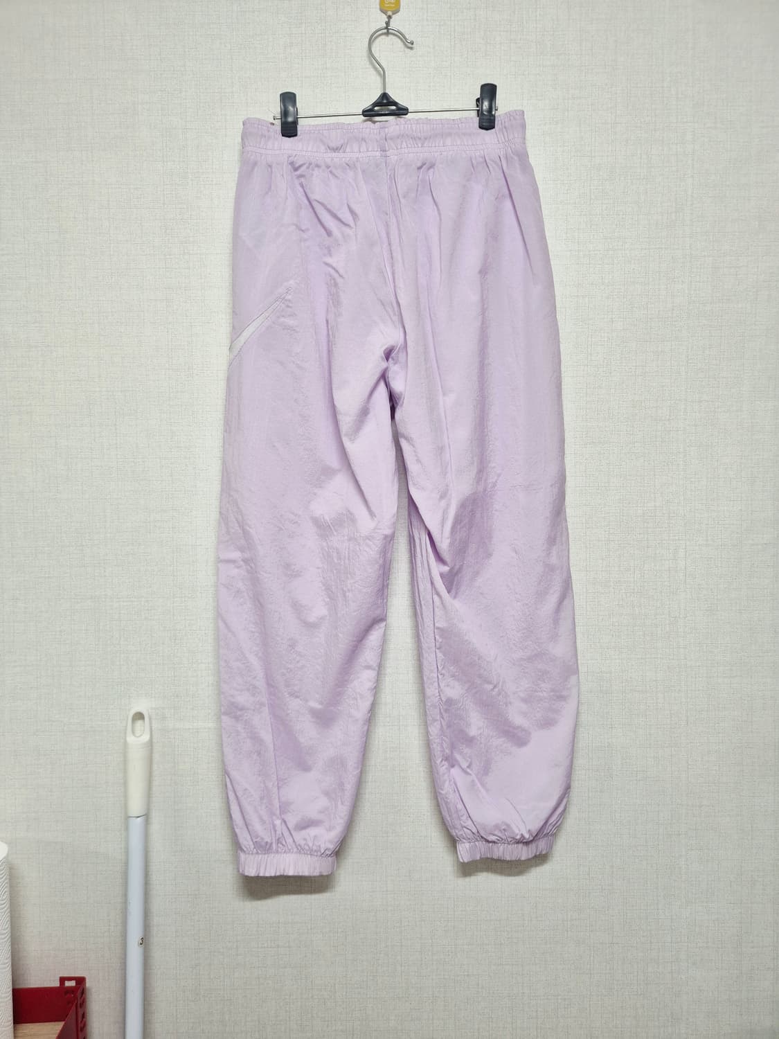 나이키 라벤더색 바람막이 조거 팬츠 상품이미지2
