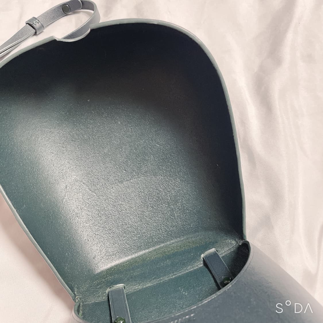 르메르 타코백 다크그린 상품이미지5