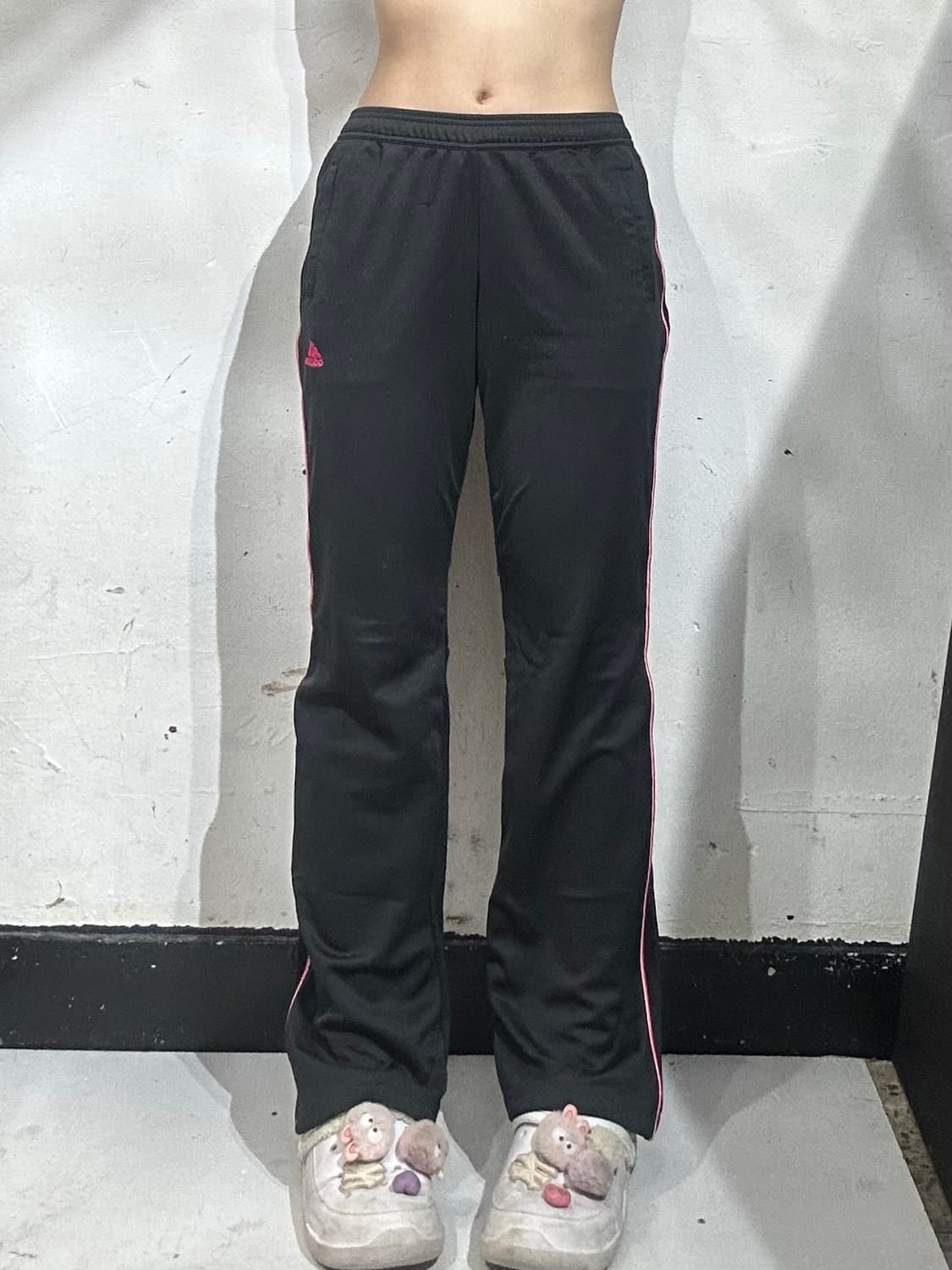 아디다스 블랙 핑크 사이드 라인 부츠컷 팬츠 M 상품이미지2
