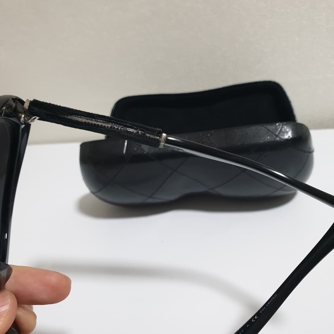샤넬 빈티지 블랙 스웨이드 선글라스 상품이미지6