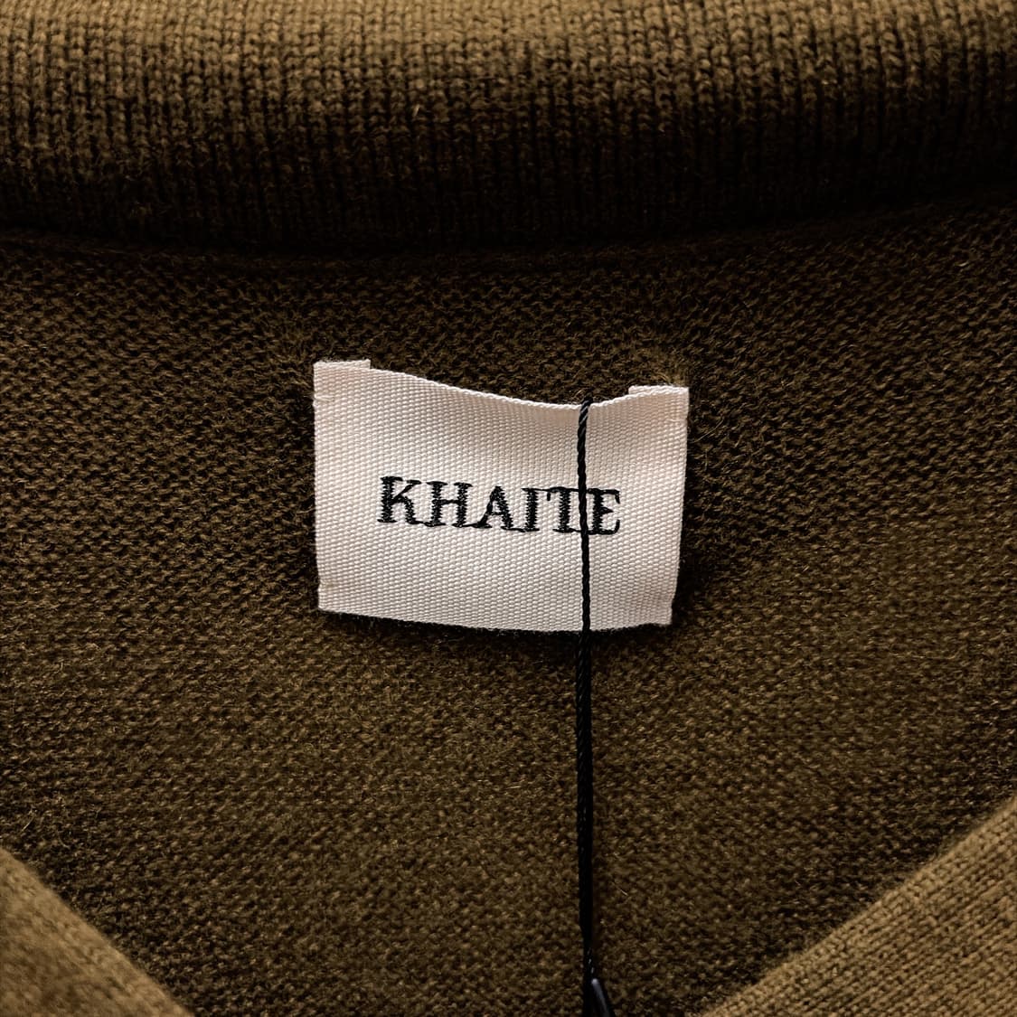(정품/새상품) KHAITE 케이트 여성 카키 캐시미어 폴로 니트 상품이미지3