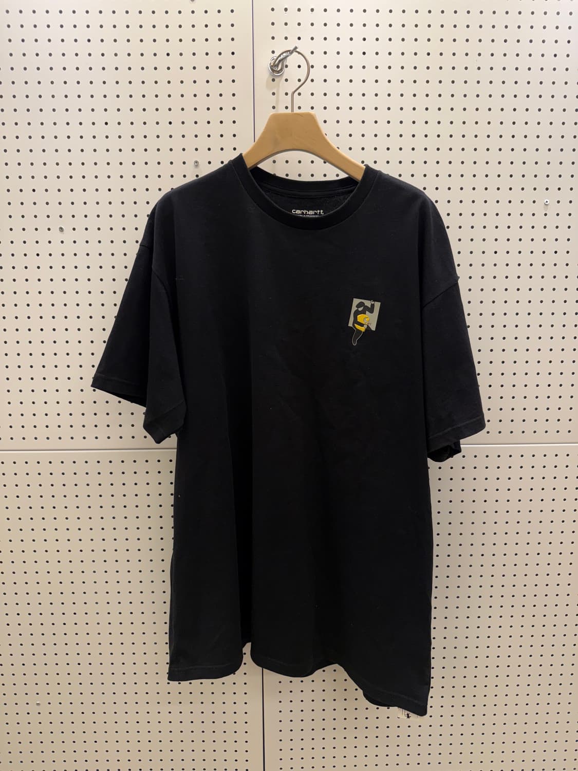 칼하트 WIP 그래픽 반팔 티셔츠 블랙 U1136 상품이미지2
