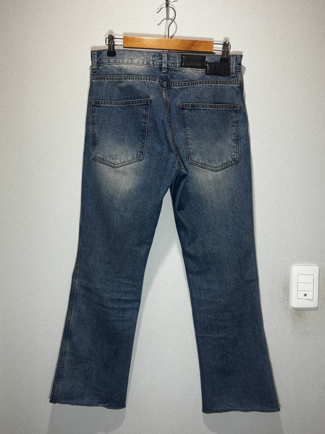 택포/A+급) Tonywack 플레어드 컷 데님 진 빈티지 라이트 블루 상품이미지3