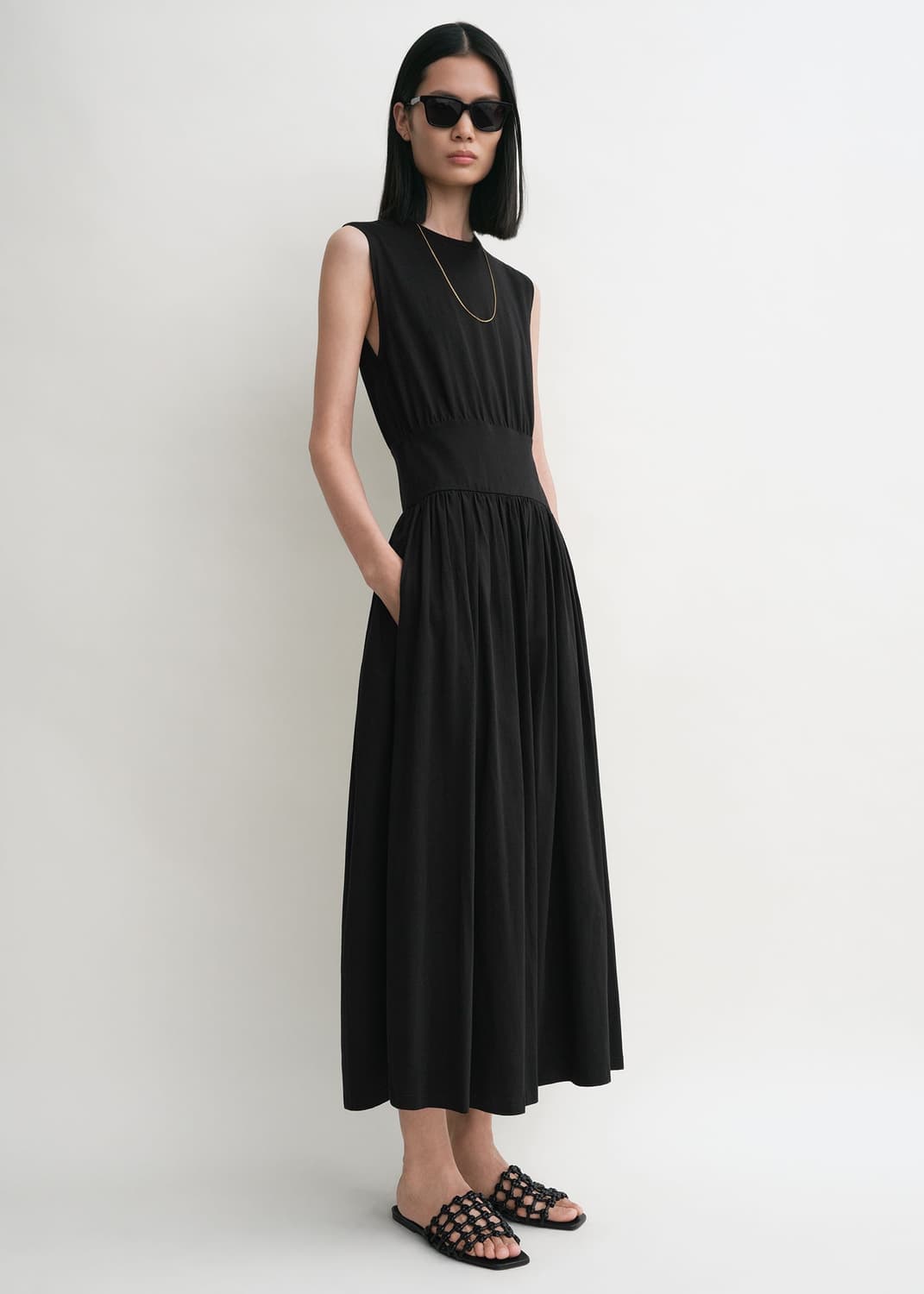 [XS,S,M]토템 25fw 슬리브리스 코튼 티 드레스/블랙 상품이미지2
