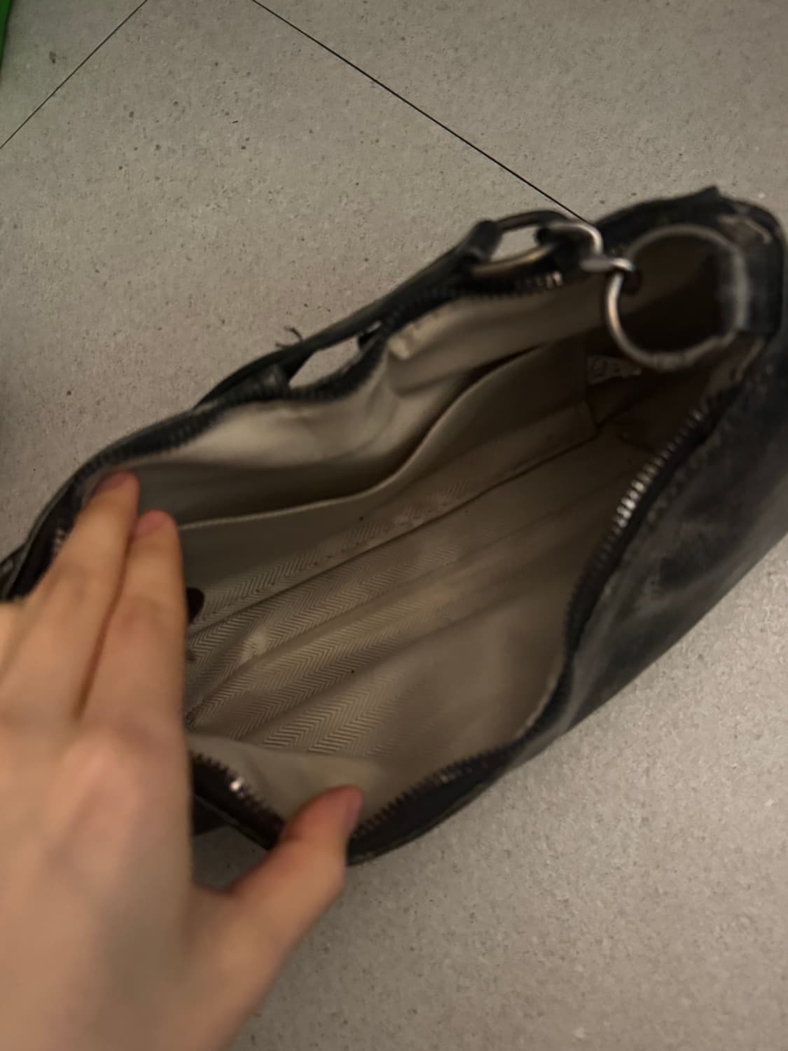 보세 블랙 가죽 숄더백 상품이미지2