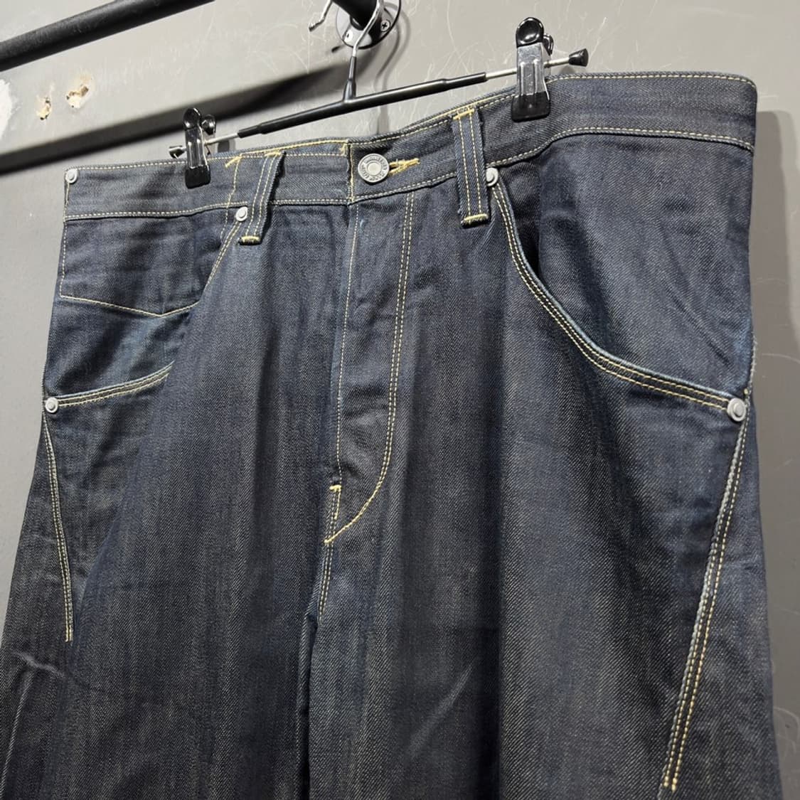 리바이스 엔지니어드 데님팬츠 상품이미지3