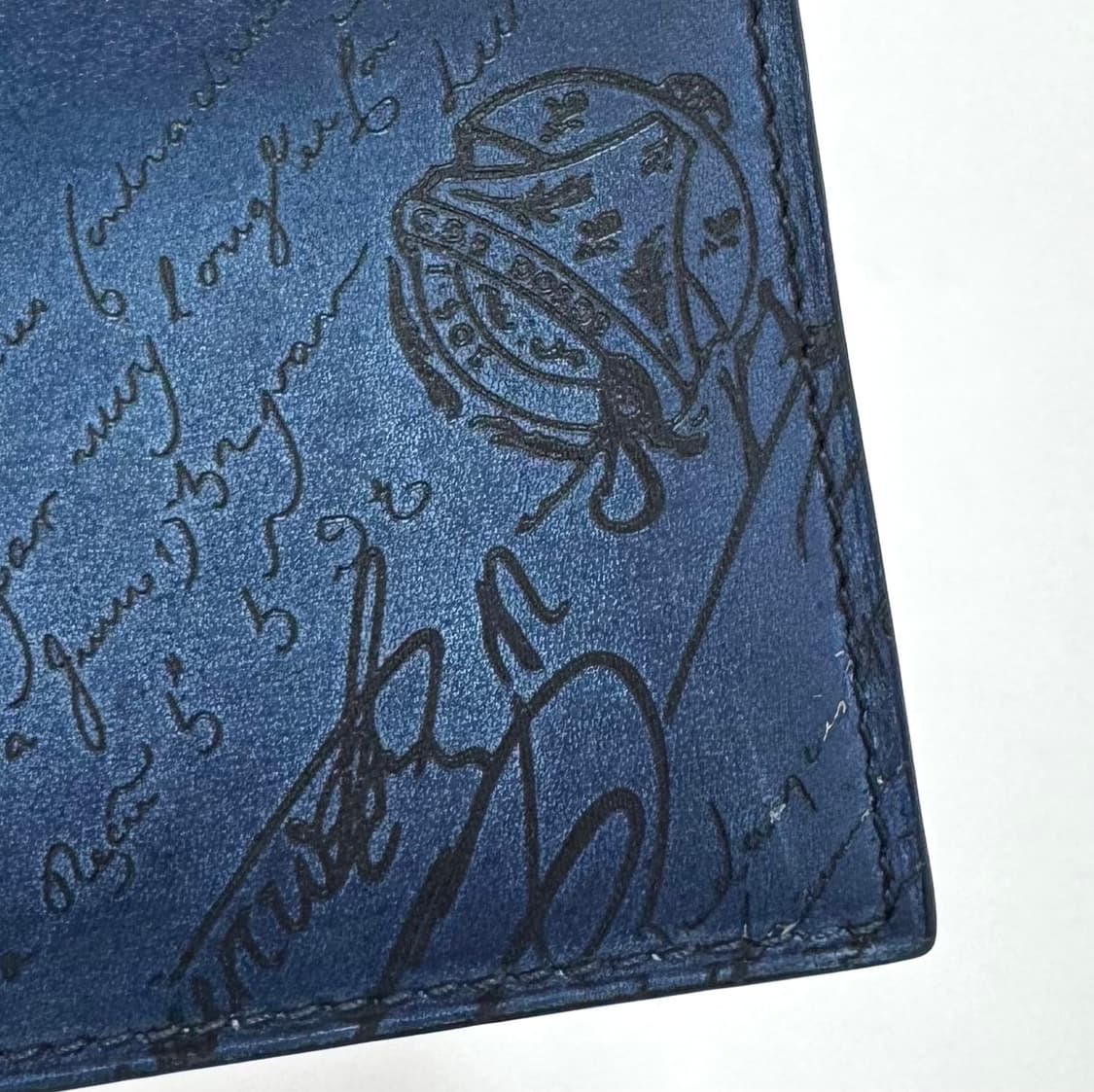 벨루티 마코레 스크리토 남성 반지갑 상품이미지8