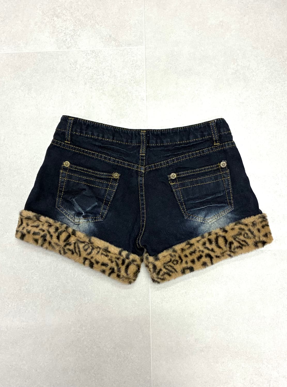 [Made] 퍼 호피 반바지 상품이미지3