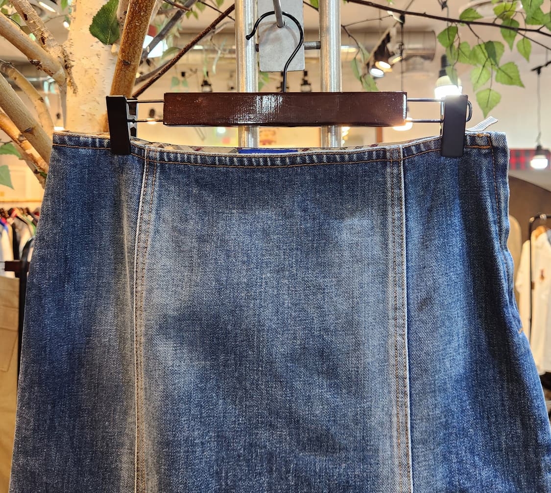 BURBERRY 버버리 블루라벨 데님 스커트 상품이미지2