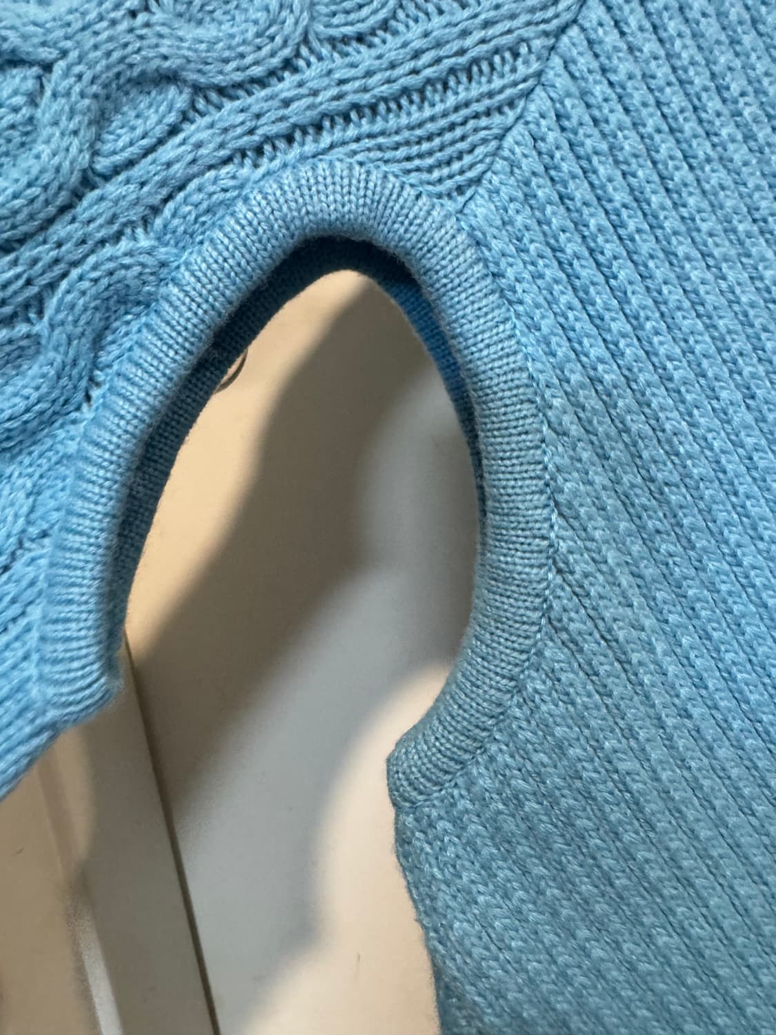 앤더슨벨 베티 컷아웃 니트 드레스 상품이미지5