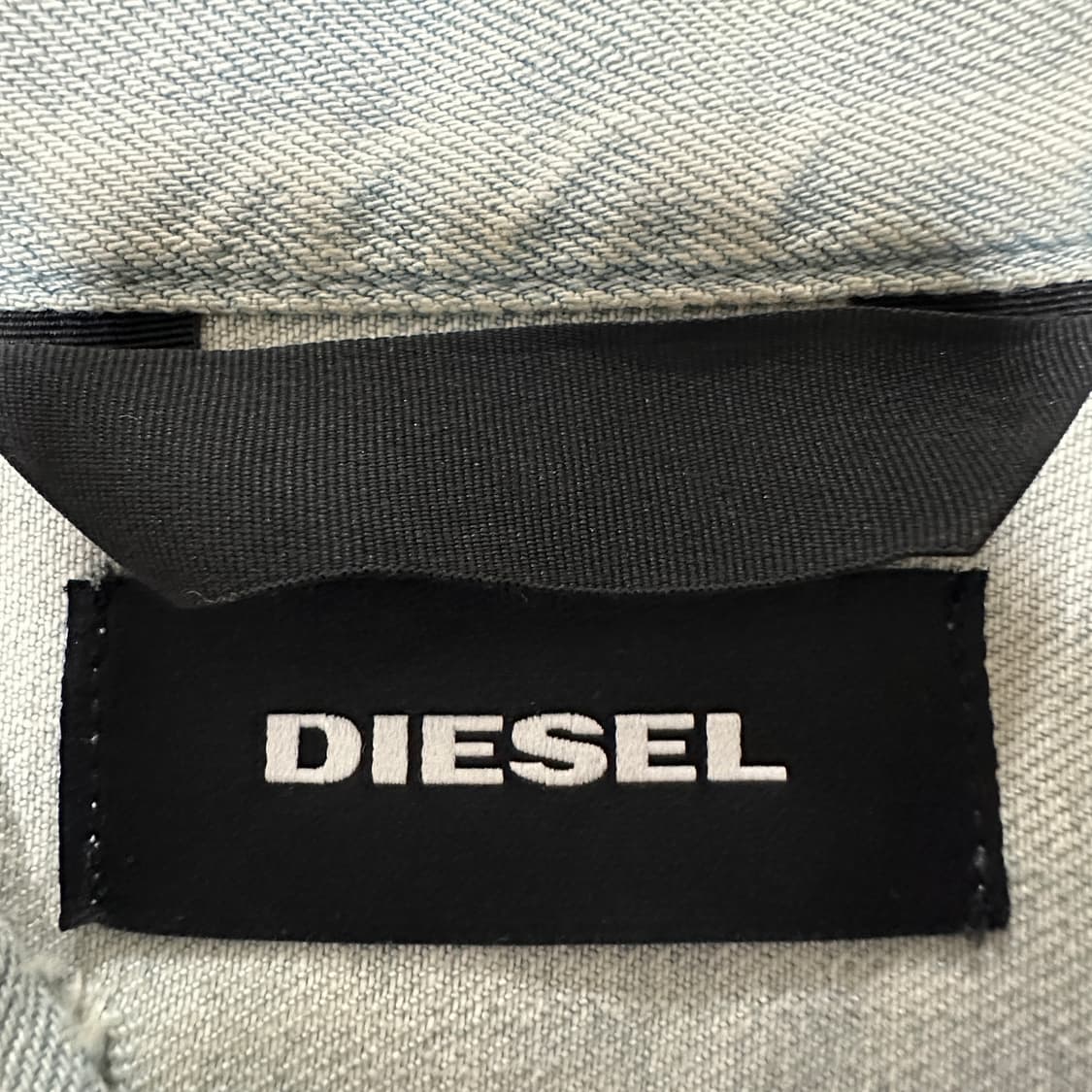 DIESEL damage denim jacket 상품이미지3