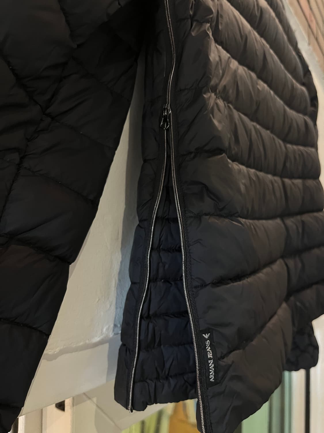 Armani Jeans 덕다운 나일론 숏패딩 38 상품이미지9