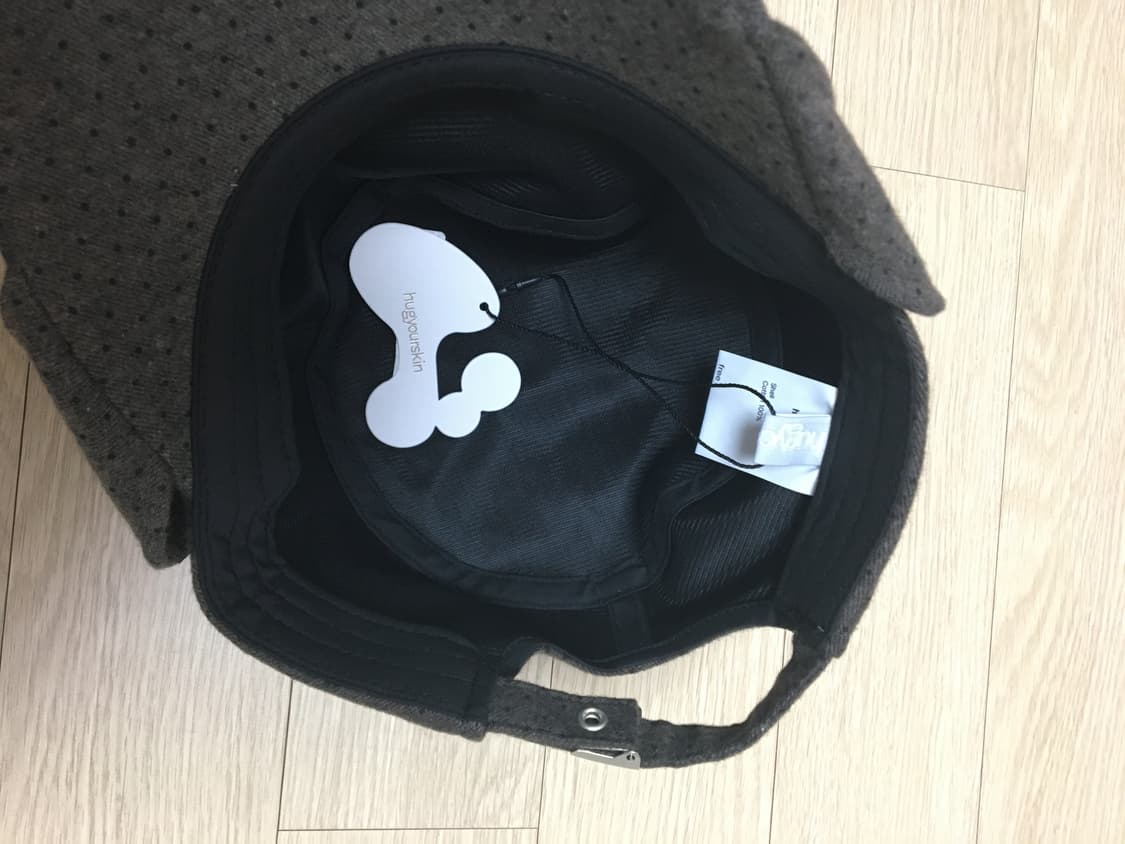 허그유어스킨 도트 버튼 플랩 캡 (브라운) 상품이미지4