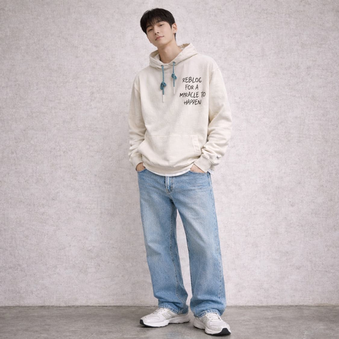 자라(ZARA) 아트워크 백프린팅 레터링 후드티 상품이미지2