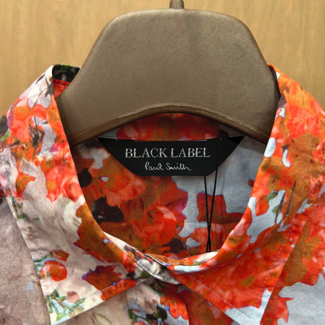 폴스미스 블랙 라벨 반팔 셔츠 플라워 프린팅 디테일 레귤러핏 오렌지 블루 상품이미지6