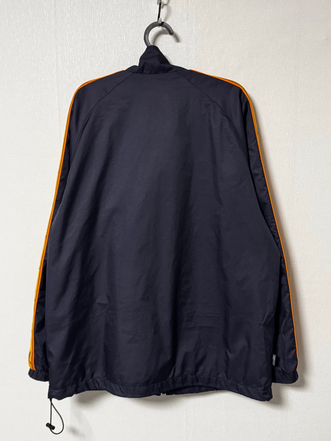 아디다스 올드스쿨 오버핏 바람막이 자켓 상품이미지3