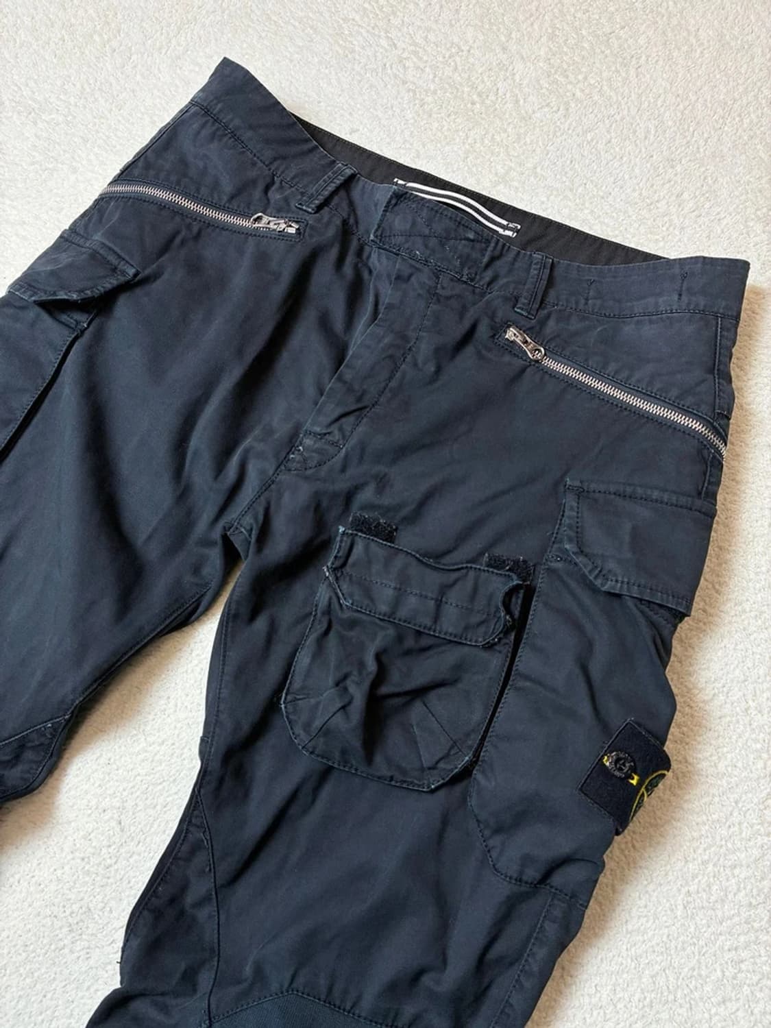 스톤아일랜드 와펜 벨크로 스트레이트 팬츠 PN6702 상품이미지2