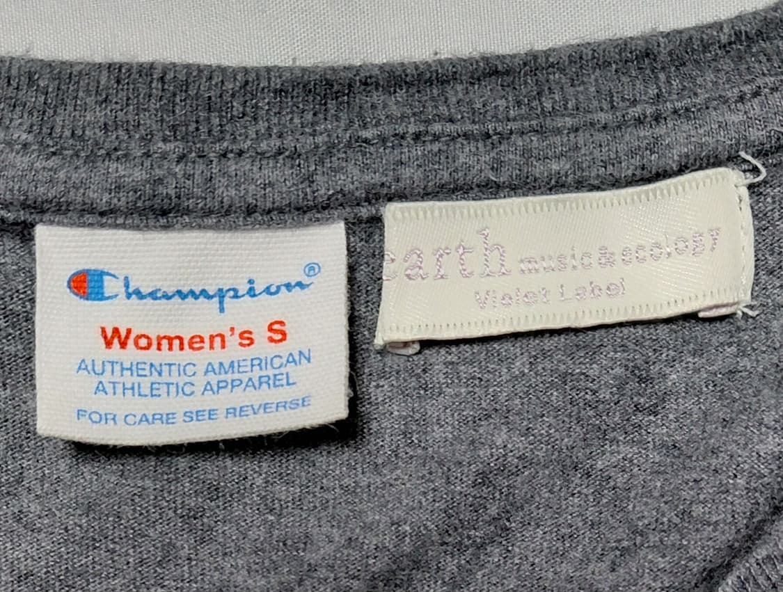 [S] 챔피언 x earth music&ecology 콜라보 포켓 브이넥 상품이미지3