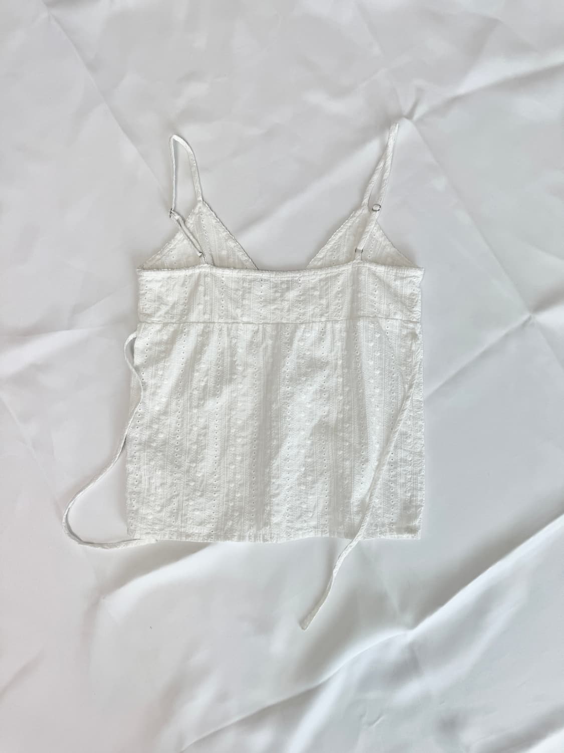 브랜디멜빌) 화이트 펀칭 레이스 나시 상품이미지2