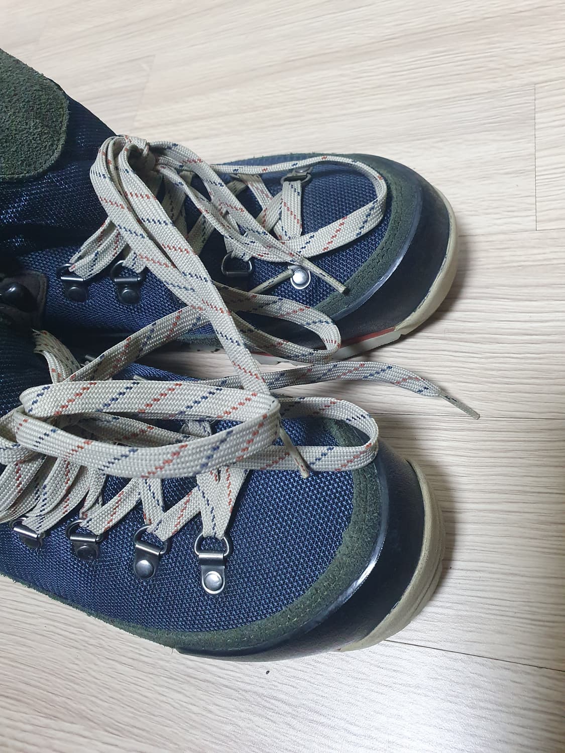 컬럼비아 비브람 등산화 260 상품이미지8