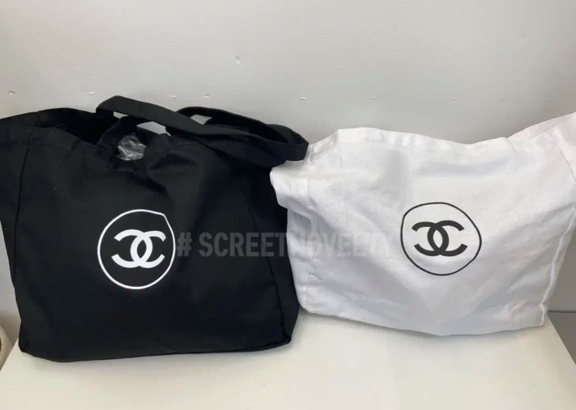 샤넬 뷰티 빅 에코백 화이트   상품이미지9