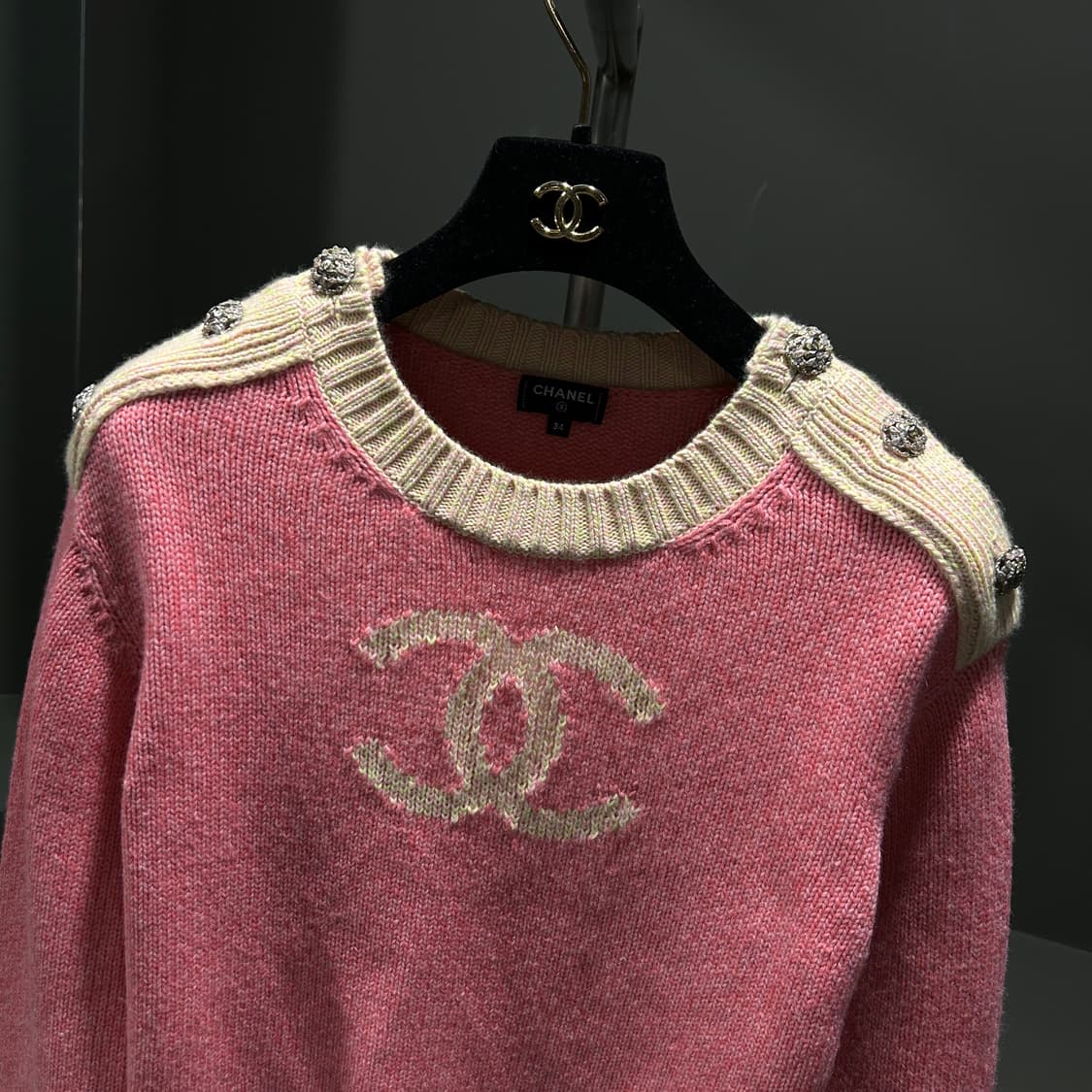 샤넬 CC 버튼 풀오버 캐시미어 니트 상품이미지5