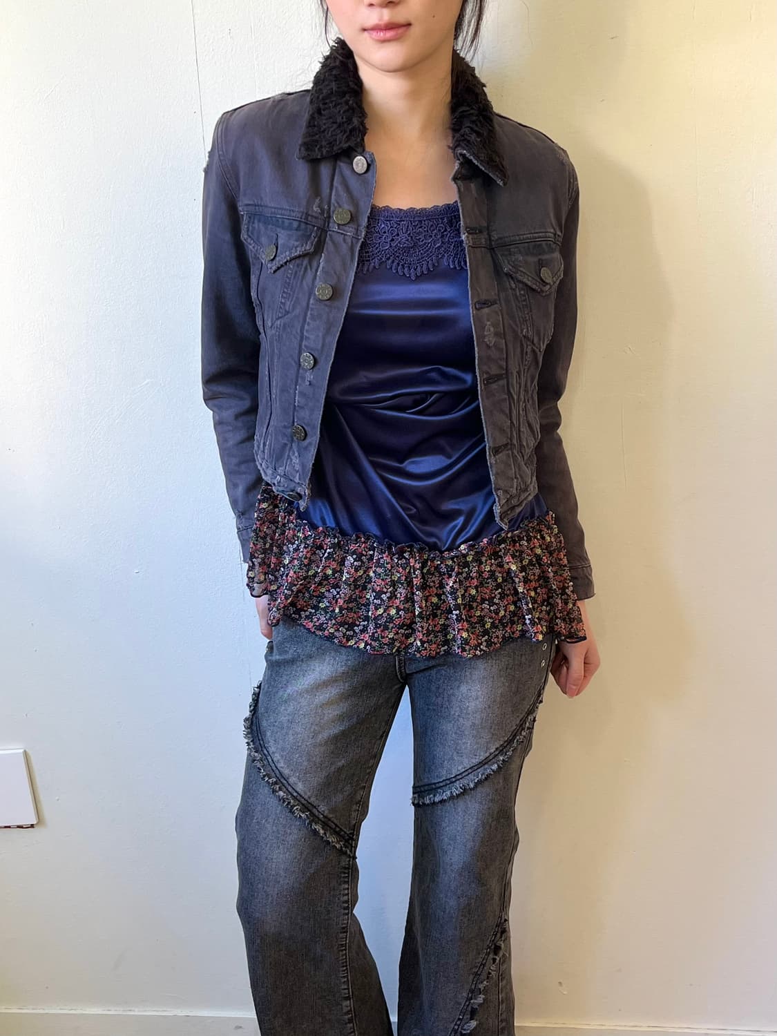 Acne Studios 크랙 데님 퍼 자켓 상품이미지5