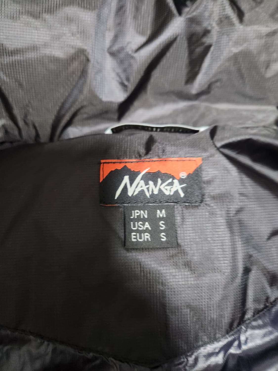 Nanga 난가 오로라 라이트 유틸리티 패딩 팝니다(새제품급) 상품이미지4