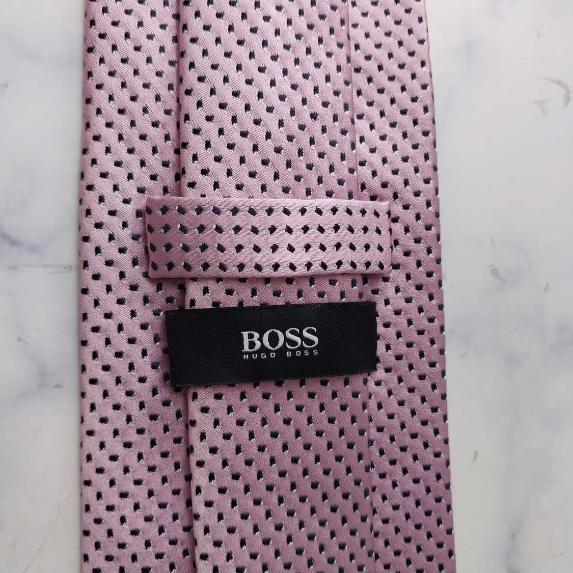 휴고 보스 핑크 도트 패턴 넥타이 8.5cm A+~A등급 K2886
 상품이미지8