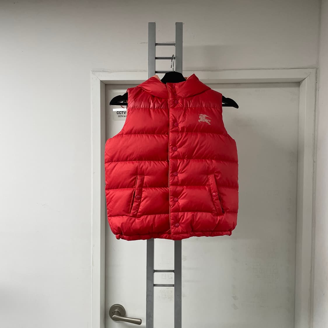 버버리 리버시블 패딩 조끼 10(W) 상품이미지1