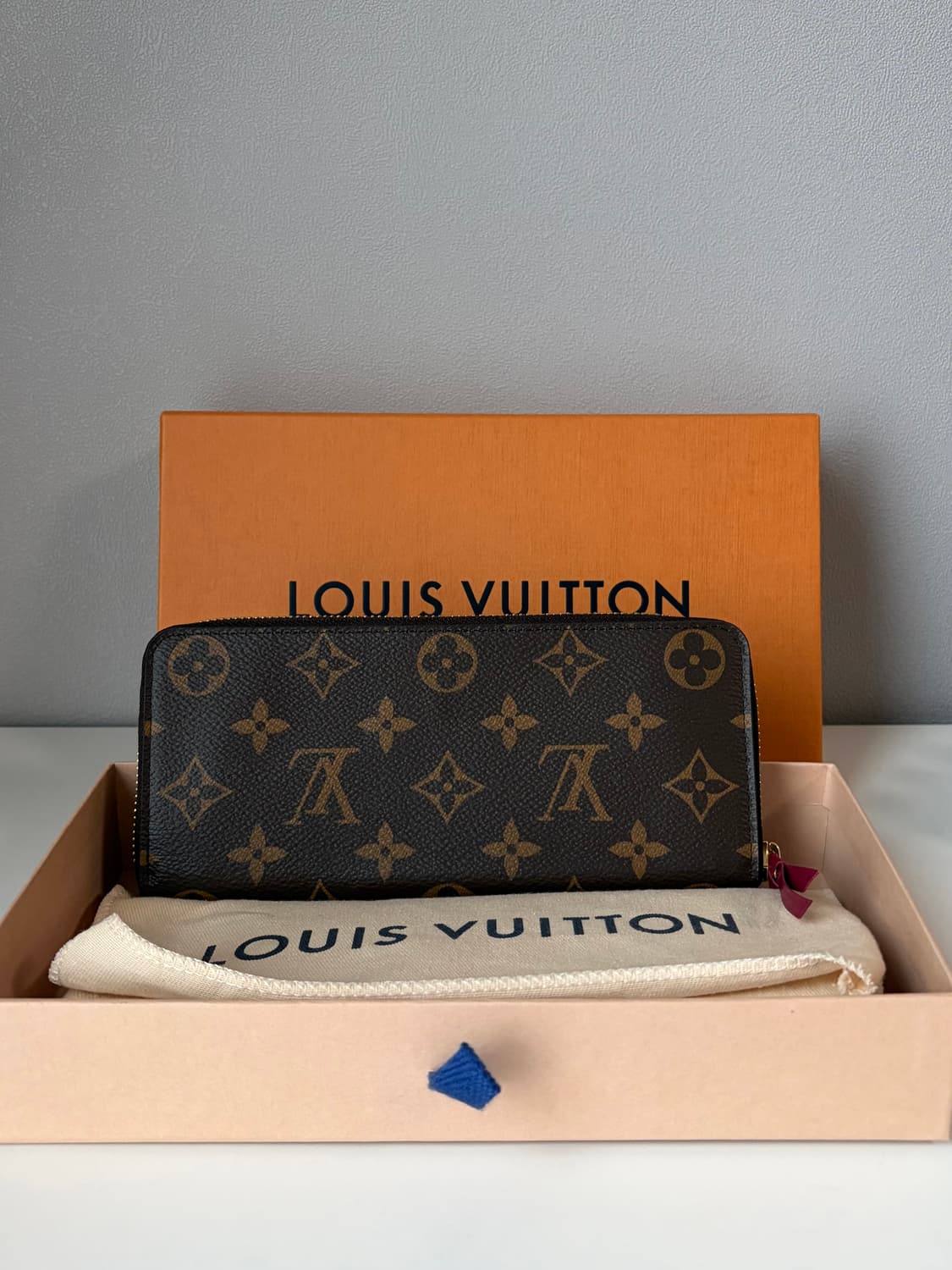 ‼️풀박스 새상품‼️ 루이비통 클레망스 월릿 푸시아 상품이미지2