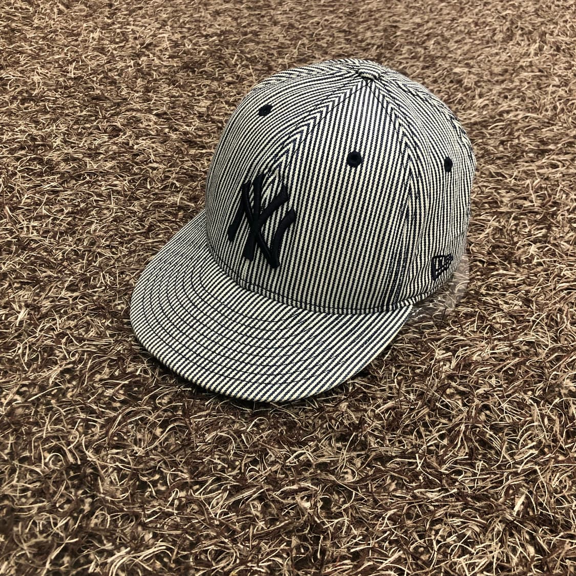 뉴에라 59fifty 스트라이프 뉴욕 양키스 캡 상품이미지1