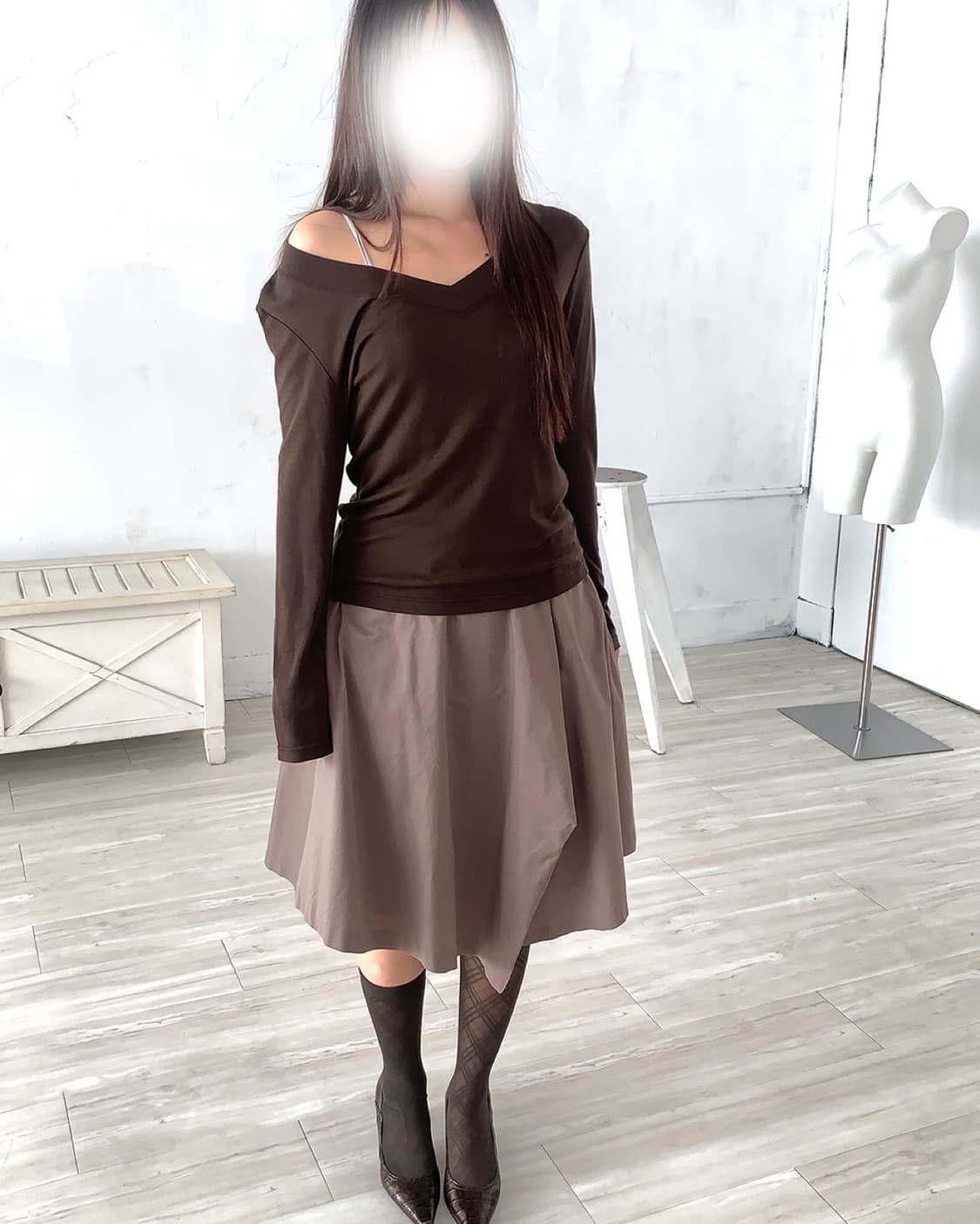 Brown V-Neck Long Sleeve 상품이미지4