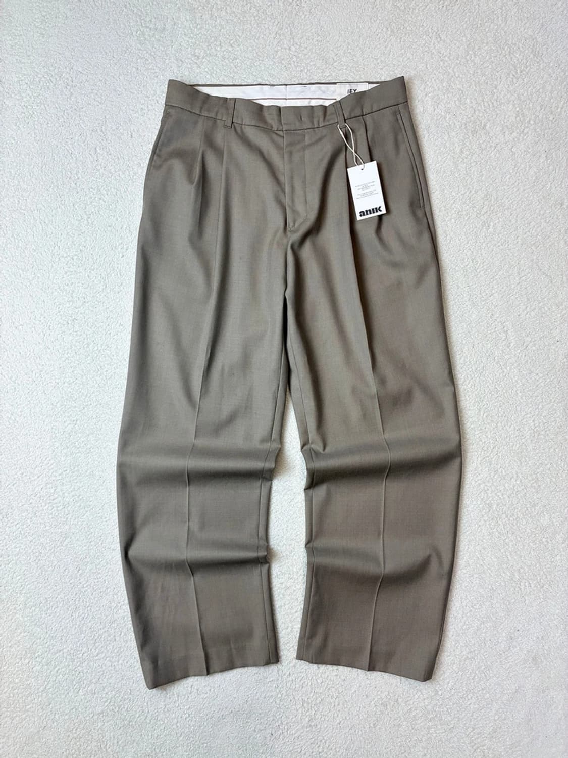 이에이 IEY 스트레이트 울 투턱 팬츠 PN5970 상품이미지1