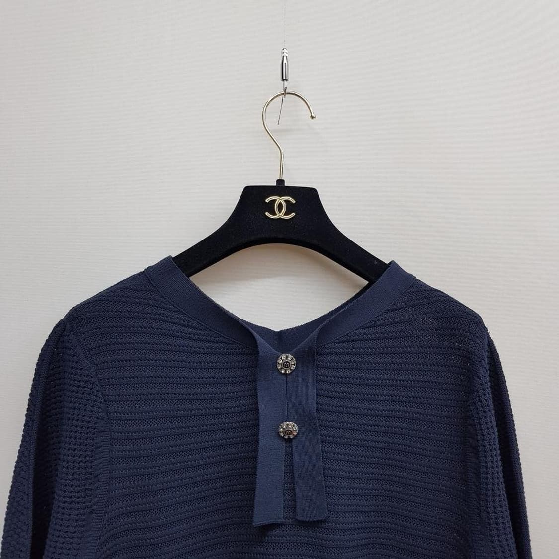 한섬 마인 2022 버튼 디테일 하프 슬리브 니트 F사이즈 상품이미지2