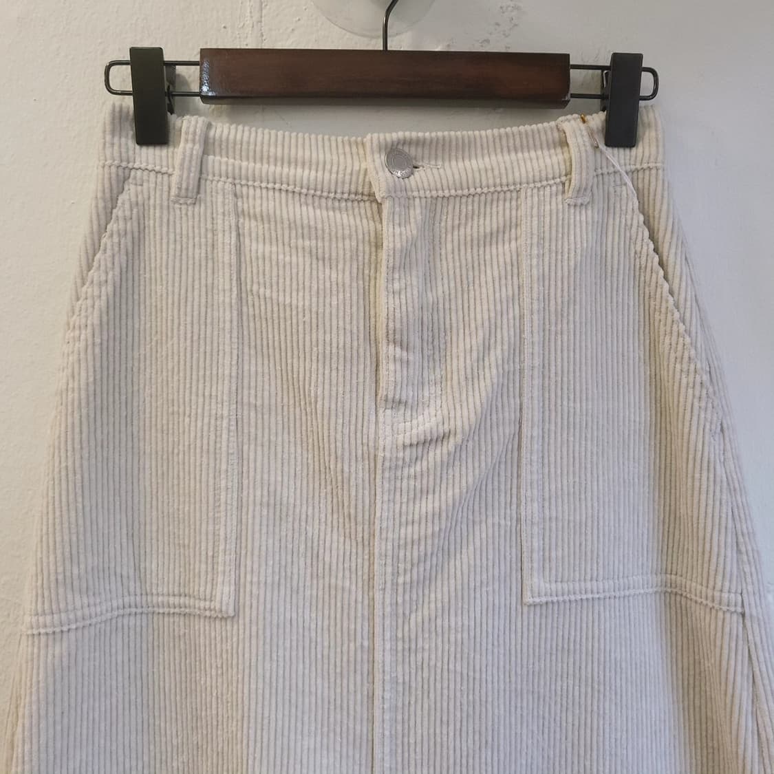 GRL 크림 코듀로이 미디스커트 상품이미지3