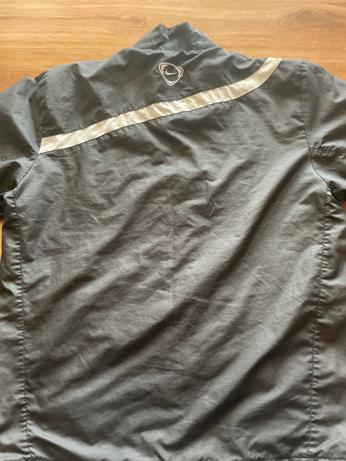 나이키 바람막이 상품이미지2