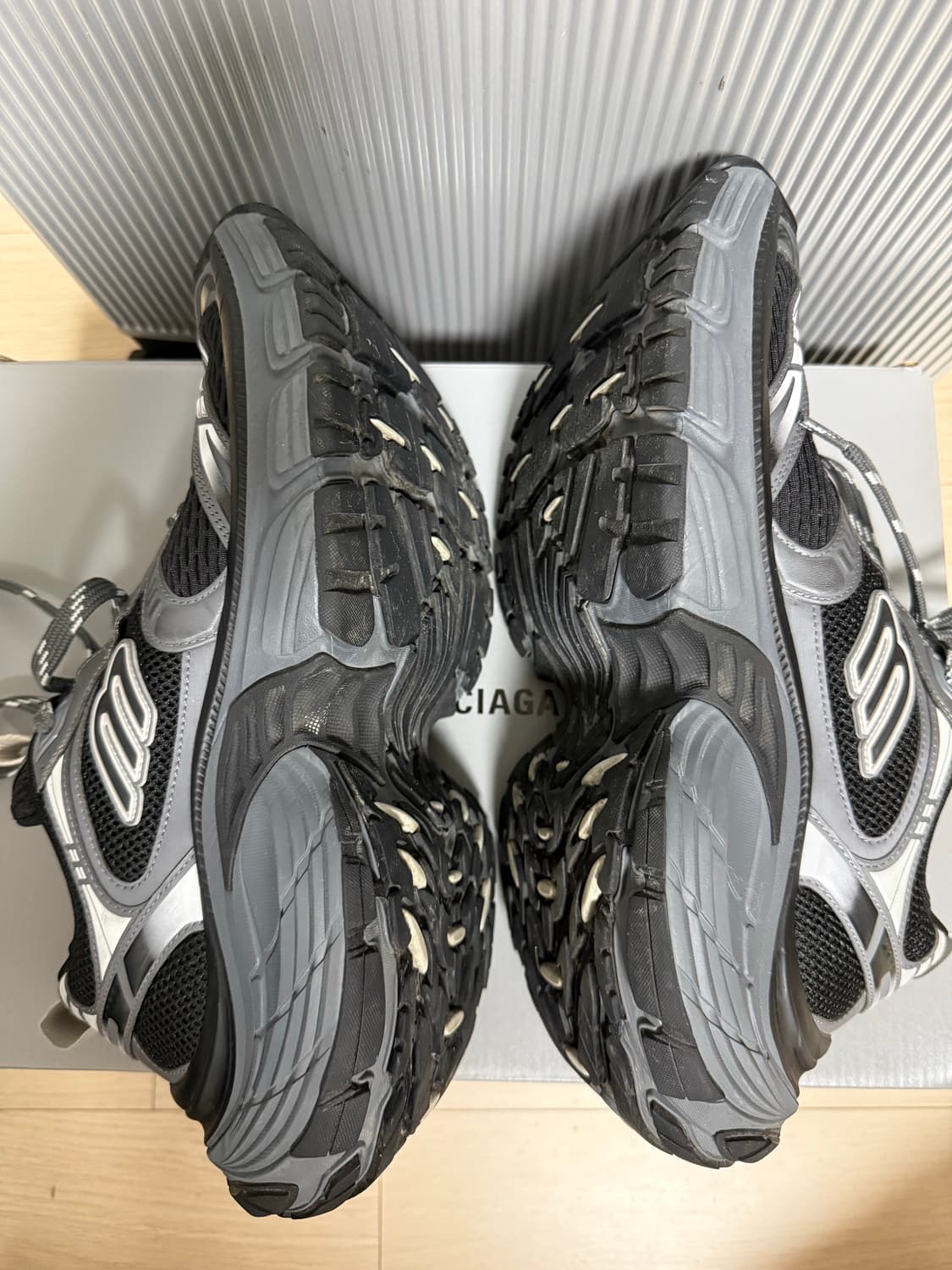 발렌시아가 6xl 45 상품이미지5